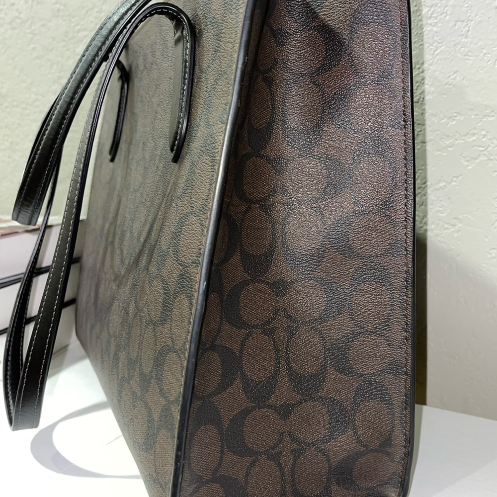 Coach Nina Tote Bag In Signature Canvas - Picture 13 of 14